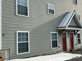 Building Photo - 9 Main St