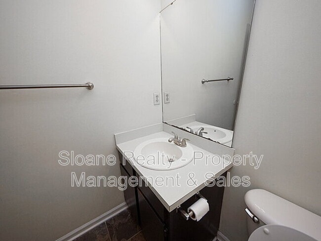 Building Photo - 1408 D Camp Rd