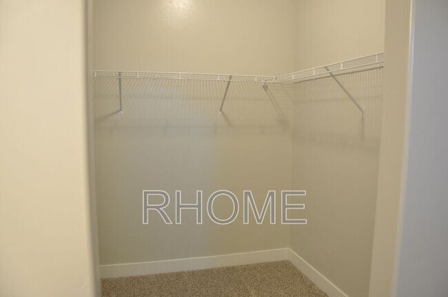 Building Photo - 4076 W 1530 N EE-301