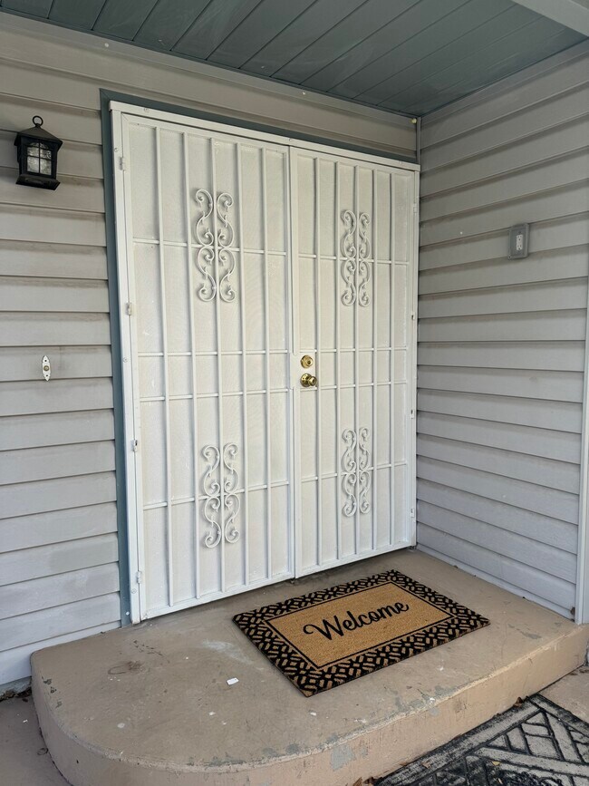 Building Photo - 3744 W Kariba Dr