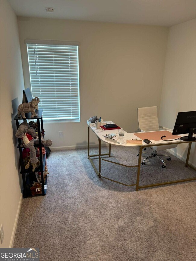 Building Photo - 536 Magnolia Cir