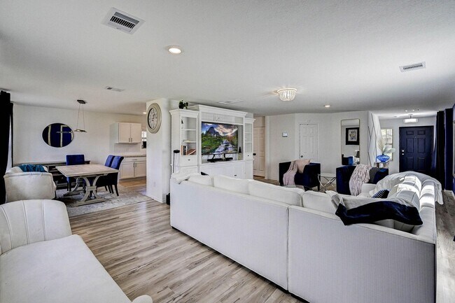 Building Photo - 1702 Campos Ct