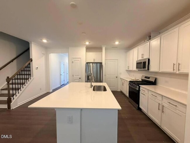 Building Photo - 228 Deercroft Dr