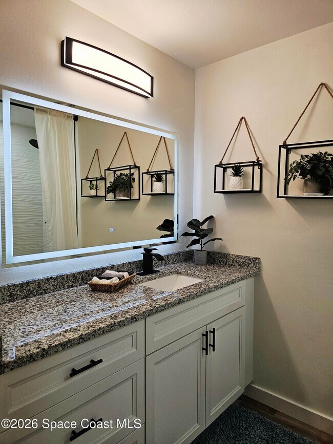 Building Photo - 872 Sadnet Cir NE