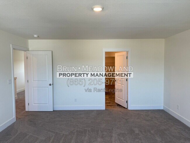 Building Photo - 2424 Limelight Ln