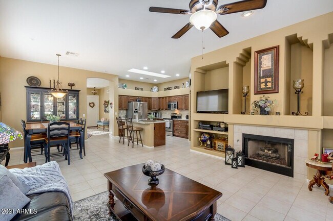 Building Photo - 10474 E Morning Star Dr