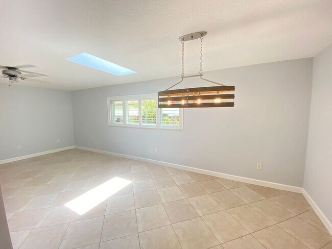 Building Photo - 104 Hatfield Ct