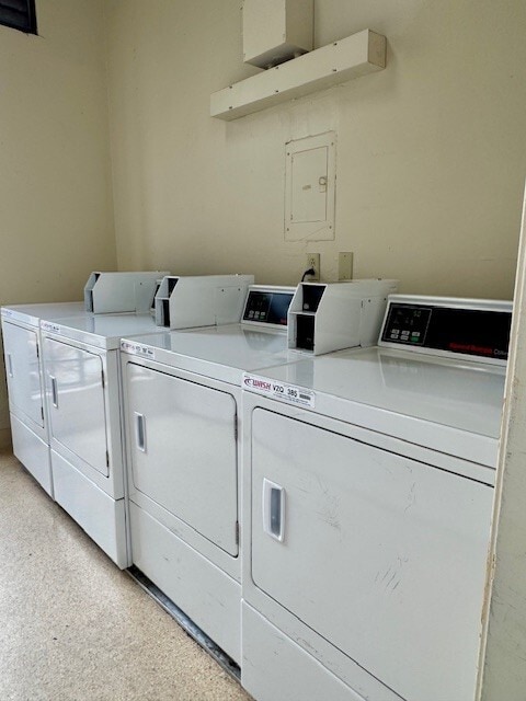 Building Photo - 1036 Oak Grove Rd