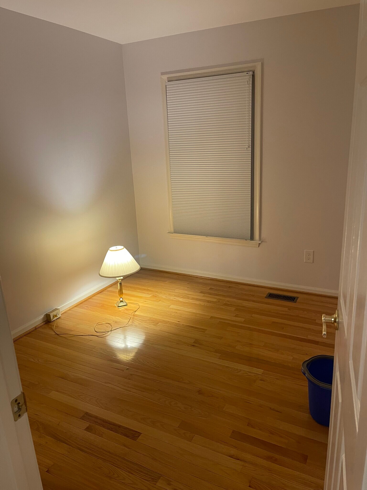 Upstairs guest room #2. - 46926 Rabbitrun Ter