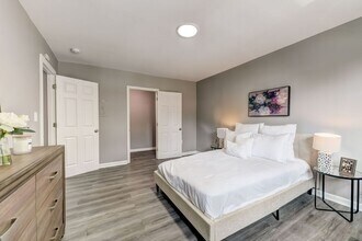 Building Photo - 7200 Marion Ave