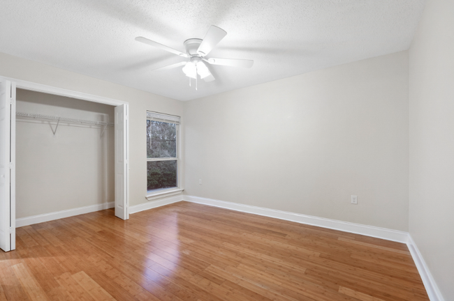 Building Photo - 350 Atalin St