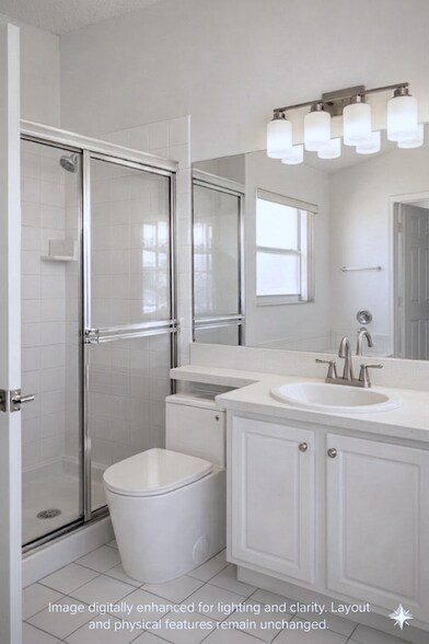 Building Photo - 703 Crosswinds Dr