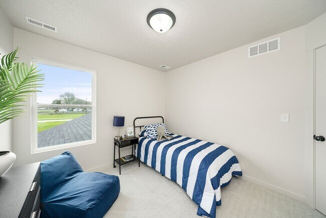 Building Photo - MODERN FINISHES!! 3 Bedroom, 2.5 Bathroom Home in Knoxville!