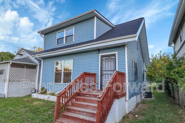 Primary Photo - 908 E 12th Ave