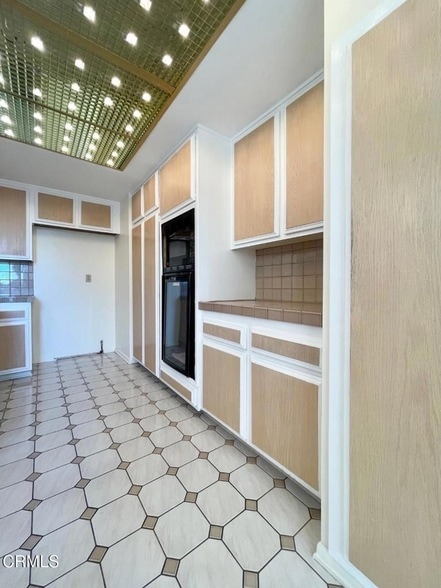 Building Photo - 127 Seaspray Way