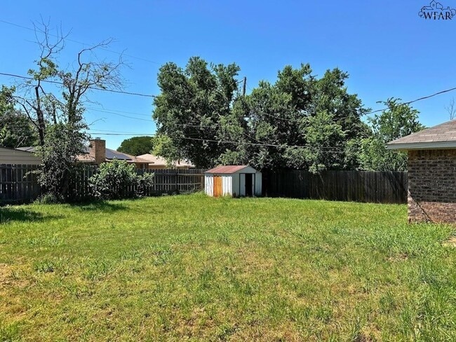 Building Photo - 5216 Brookwood Dr