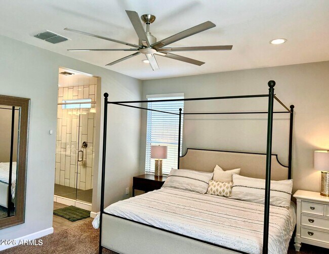 Building Photo - 2045 East Charlotte Dr