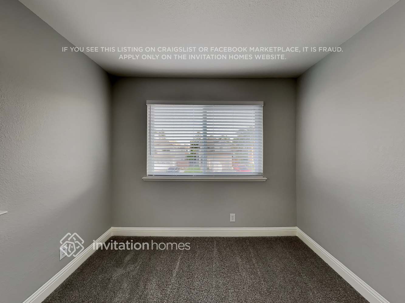 Building Photo - 413 Rolling Oak Dr