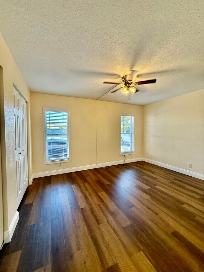 Building Photo - 342 Southwind Dr