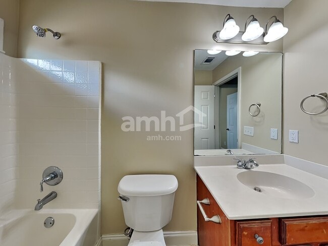 Building Photo - 128 Winslow Cir