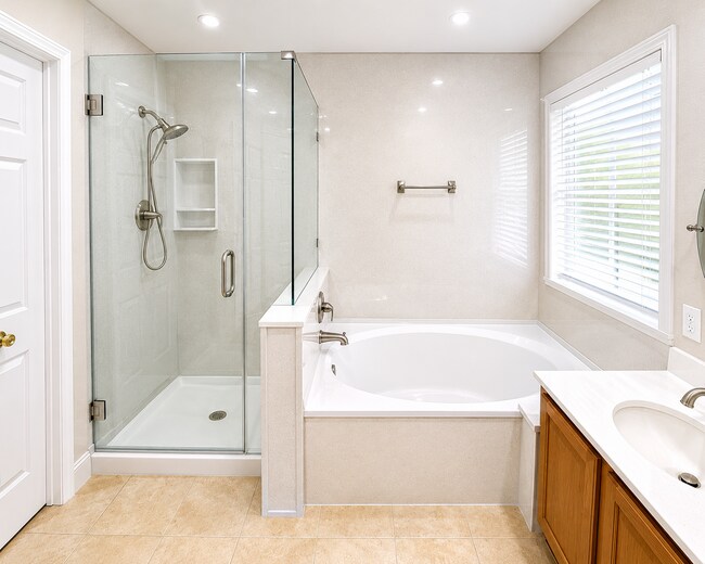 Building Photo - AVAILABLE JULY 15; APPLY AT OUR WEBSITE TODAY!!