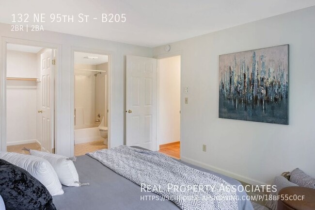 Building Photo - 132 NE 95th St