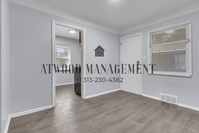 Building Photo - 9969 Pierson St