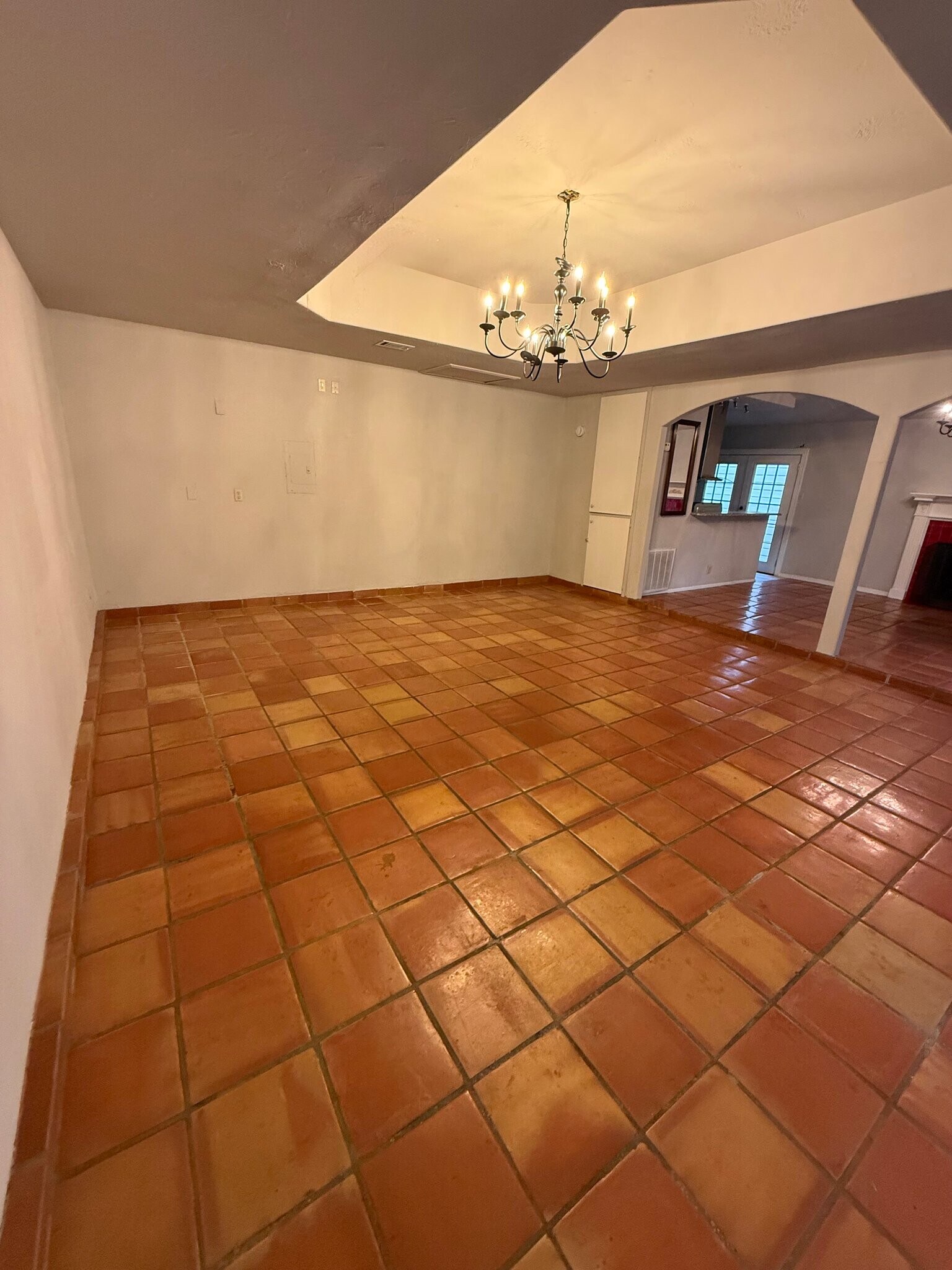 Building Photo - 3932 Chimney Springs Dr