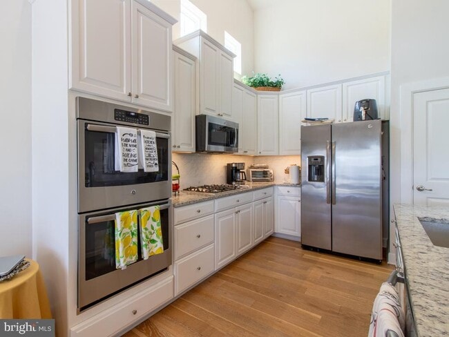 Building Photo - 31832 Carmine Dr
