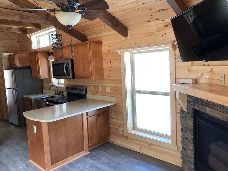 Building Photo - 1566 Old Mill Rd