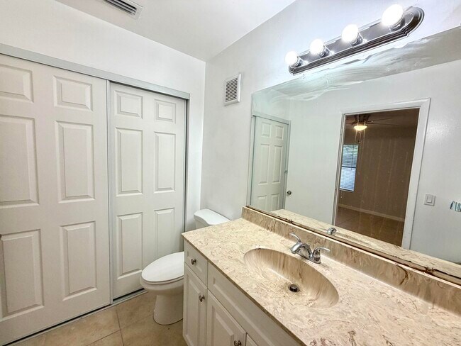 Building Photo - 30 Crossings Cir