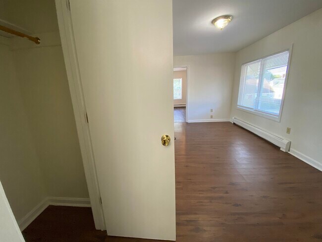 Building Photo - 53 Walker St