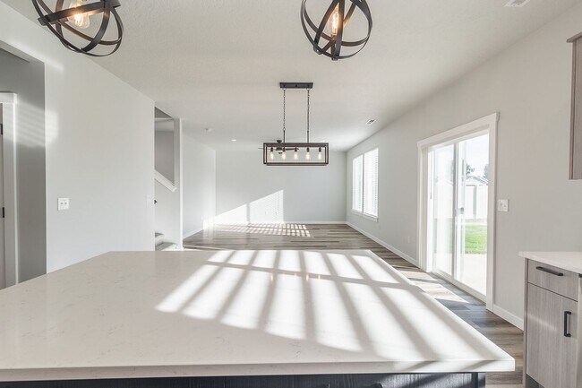Building Photo - Brand New 4 Bed 2.5 Bath House in Star
