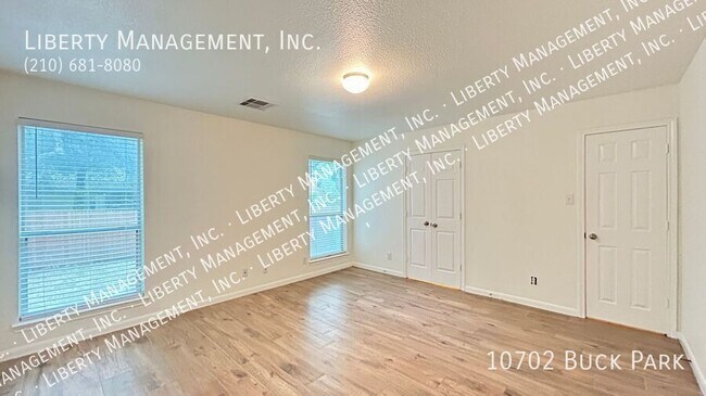 Building Photo - 10702 Buck Park