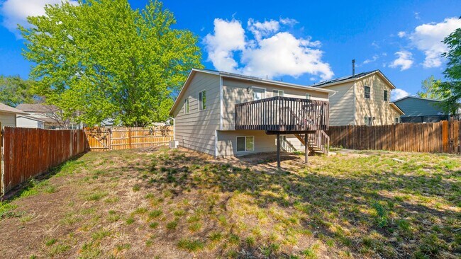 Building Photo - 580 Upton Dr