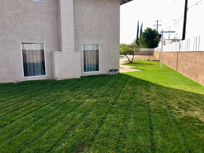 Building Photo - 10661 Coraline Pl