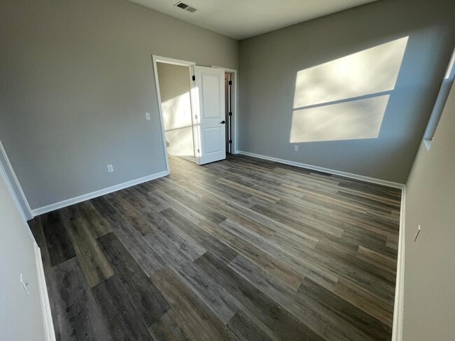 Building Photo - 104 Sidewinder Dr