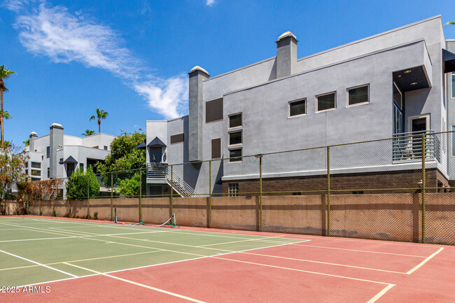 Building Photo - 3633 N 3rd Ave