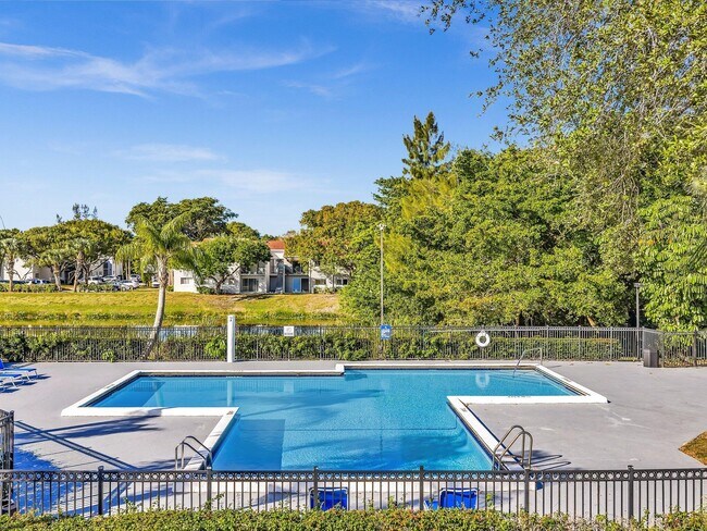 Building Photo - 1163 Lake Terry Dr