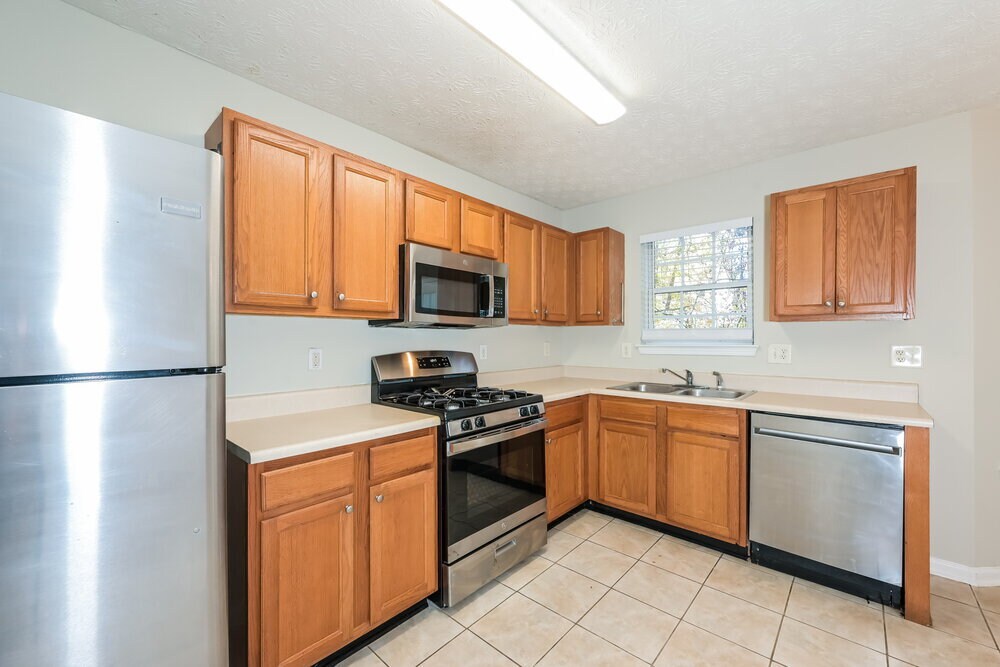 Building Photo - 86 Springbottom Dr SE