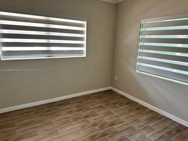 Building Photo - 8755 SW 96th St