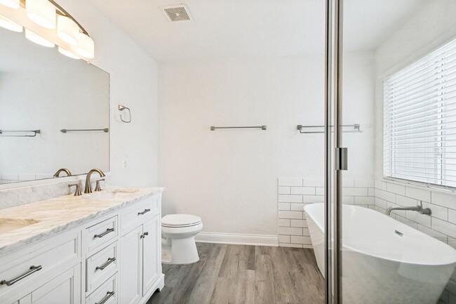 Building Photo - BEAUTIFUL SINGLE STORY HOME IN RETAMA SPRINGS