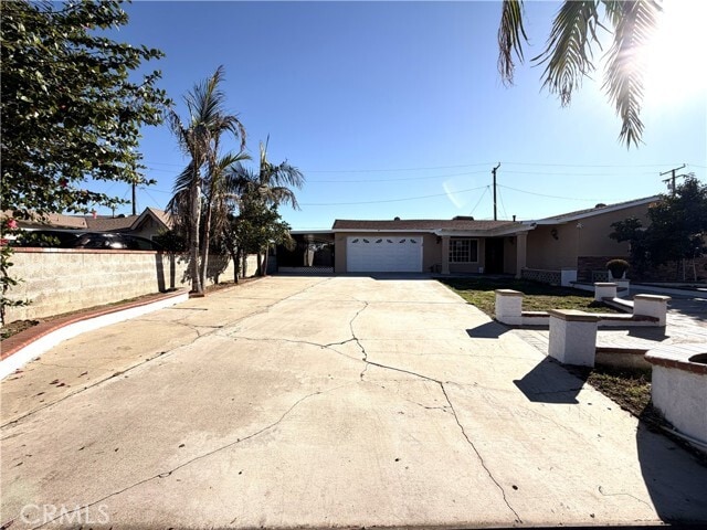 Building Photo - 4839 Grand Ave