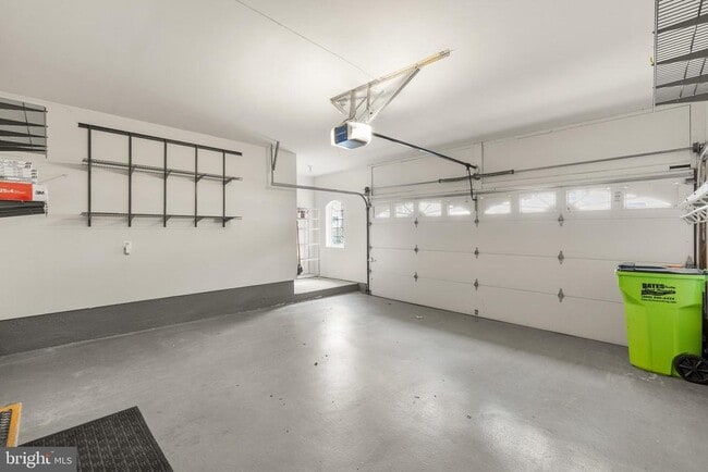 Building Photo - 5068 Minda Ct