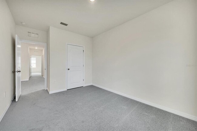 Building Photo - 3279 Hilltop Cir