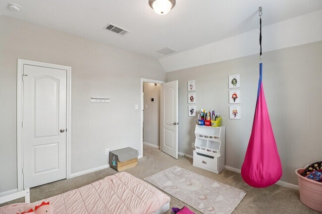 Building Photo - 15707 Braemar Cove Dr