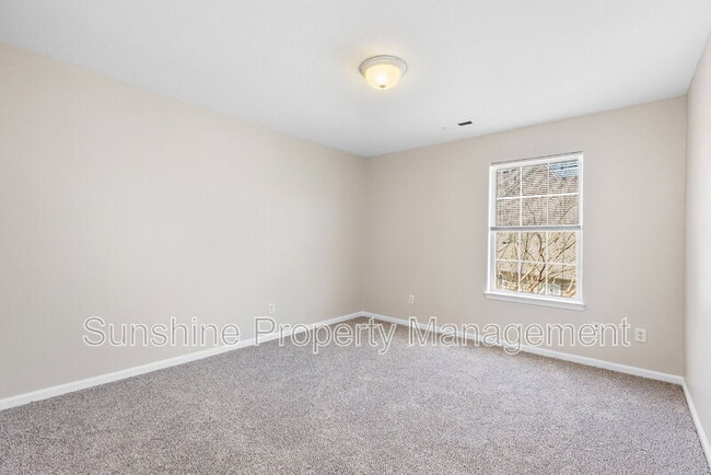 Building Photo - 2002 Livingston St