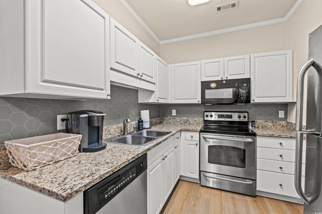 Building Photo - 9780 Leyland Dr