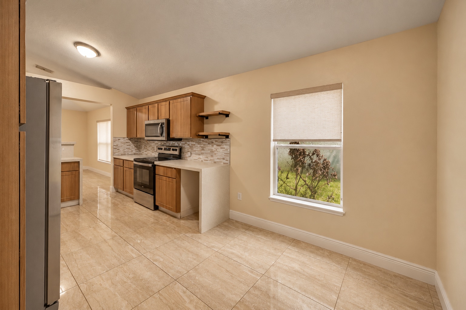 Building Photo - 537 Mason Dr