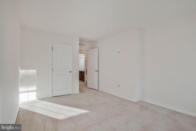 Building Photo - 2906 George Hilleary Ter